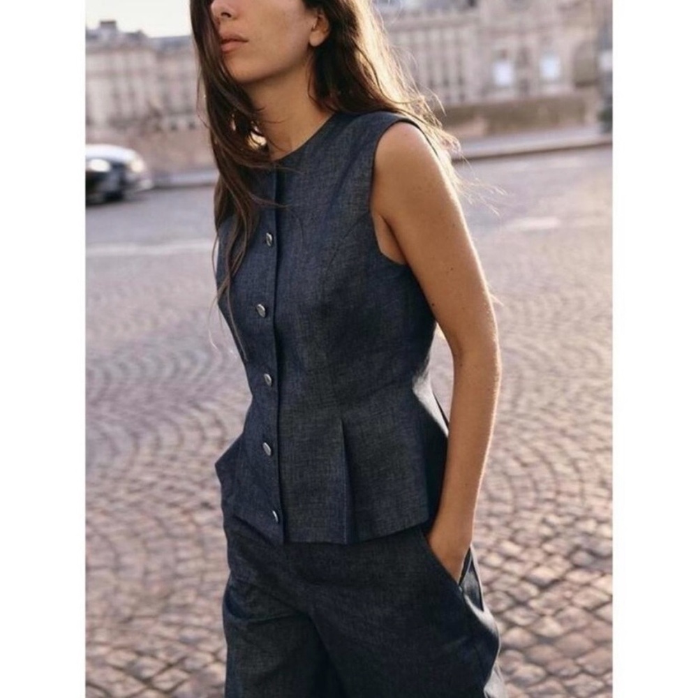 Zara Chambray Blue Peplum pleated business vest - size small